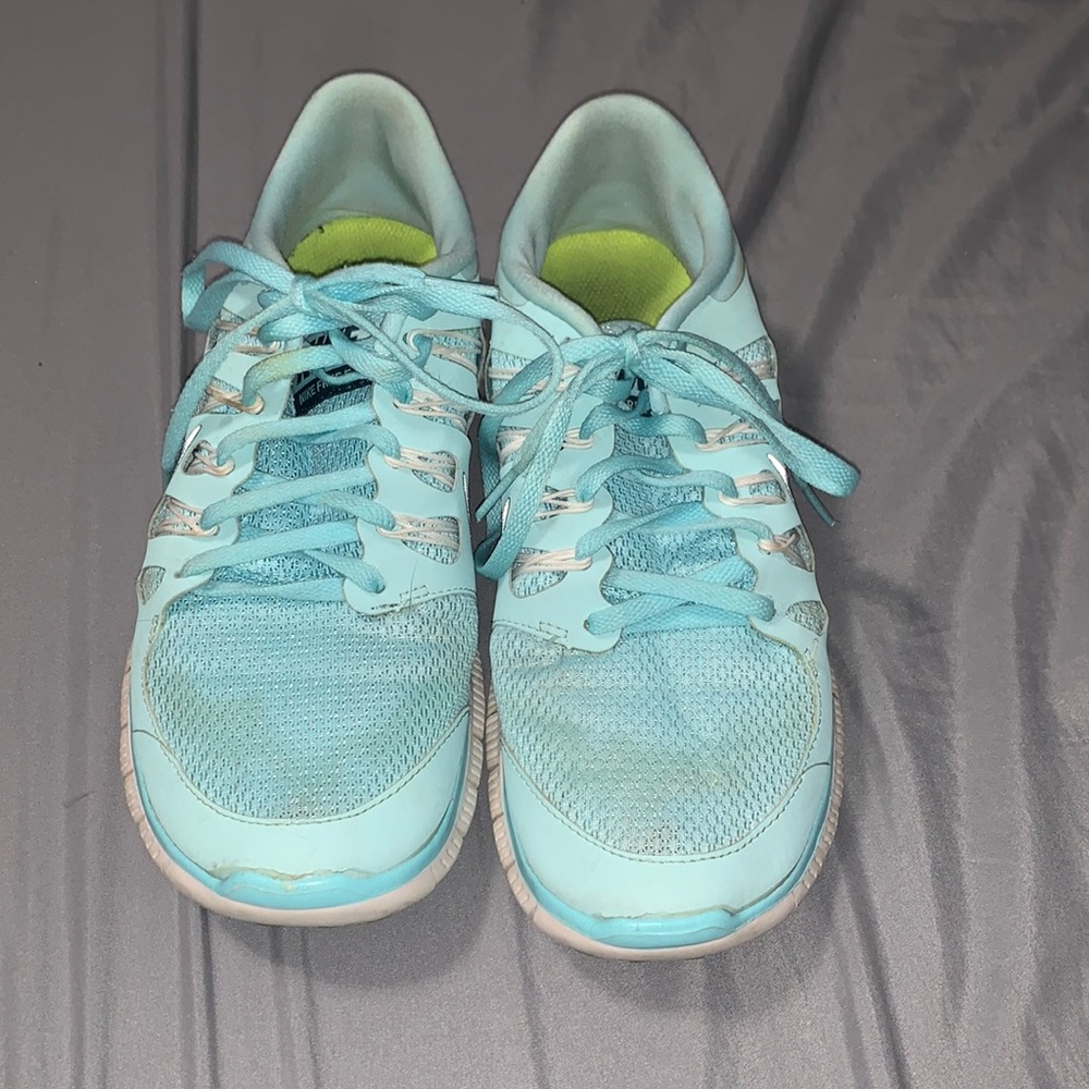 Nike Free 5.0 shoes